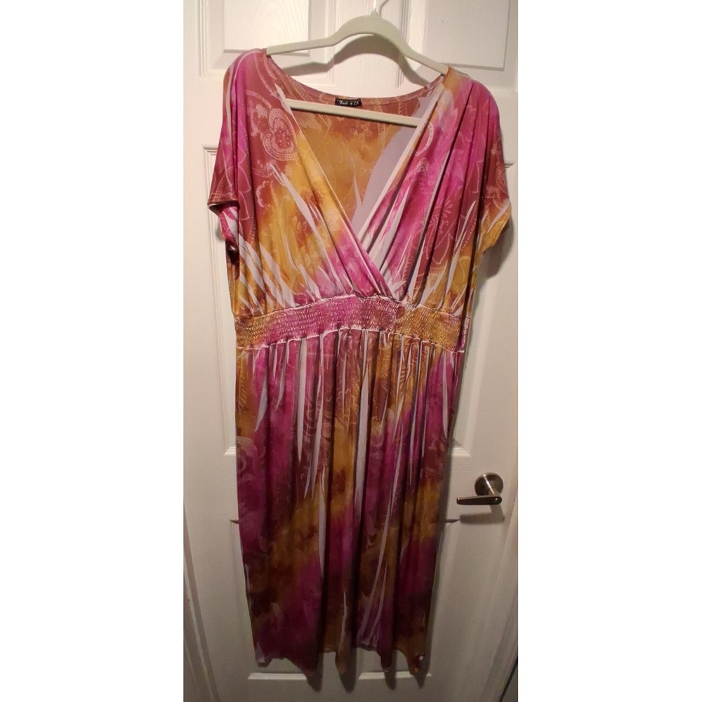 Fresh Of LA Woman's Pink Paisley Surplus V-Neck Maxi Smocked Waist  Plus 2X